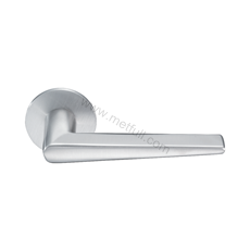 SL-117 (Solid door lever handle)